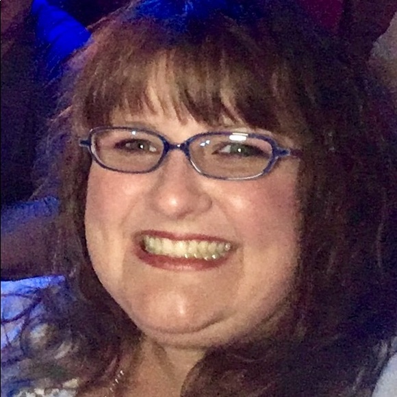 Meet your Posher, Jill - Picture 2 of 4